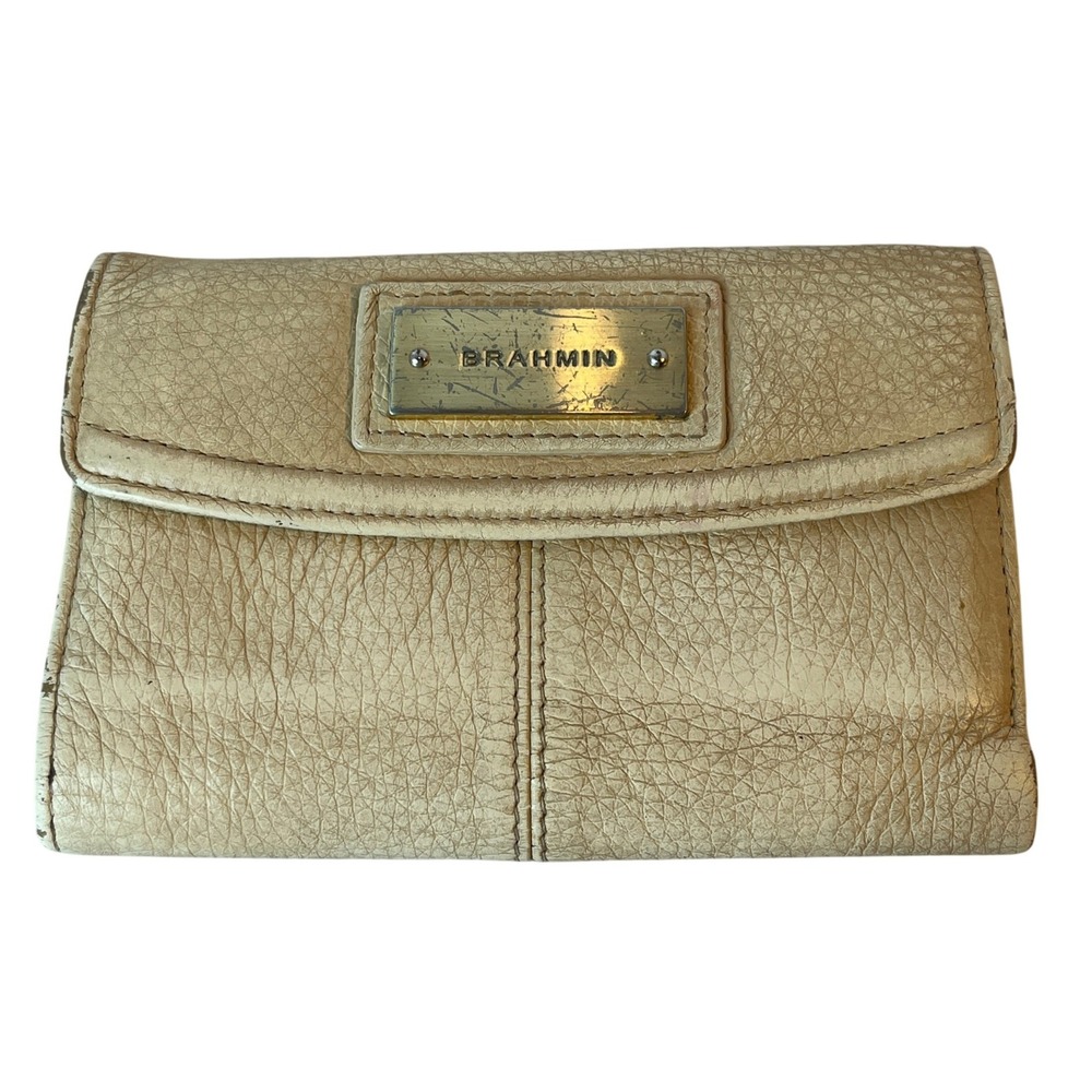 Brahmin Cream Pebbled Leather Trifold Wallet Organizer Brass Logo Coin Pocket